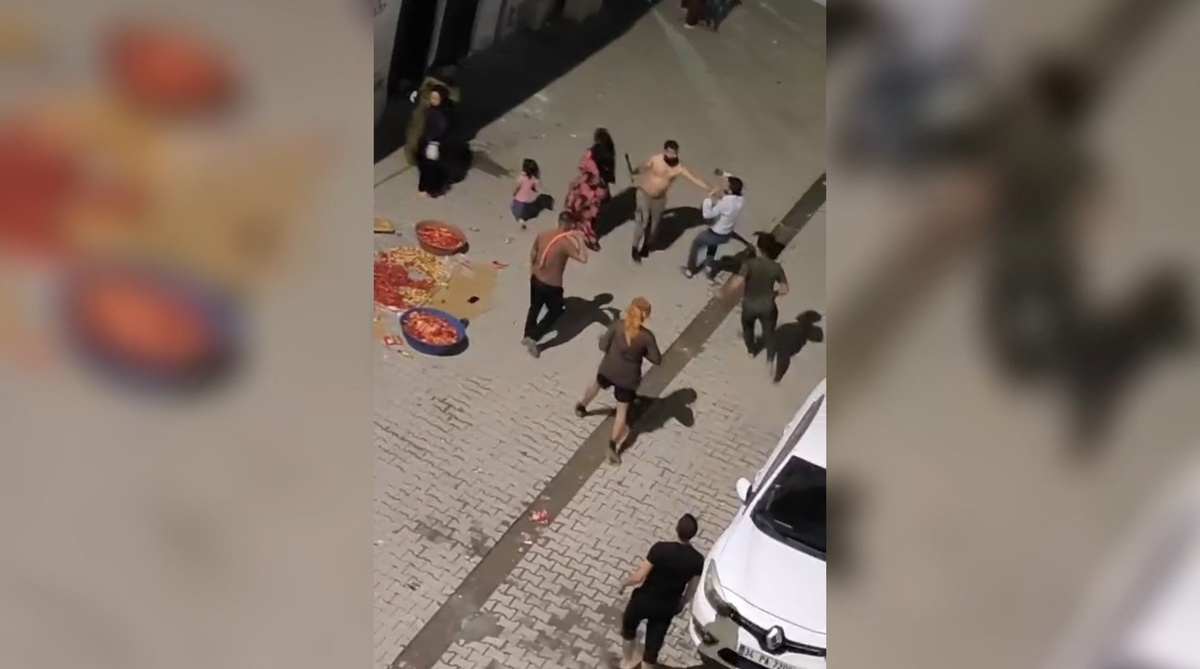 Şanlıurfa’da kavga: 2 kişi yaralandı, olay kamerada