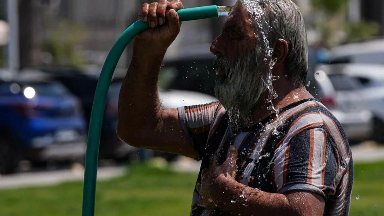 Türkiye’de yılın ilk 8 ayı en sıcak 14 dönem arasında