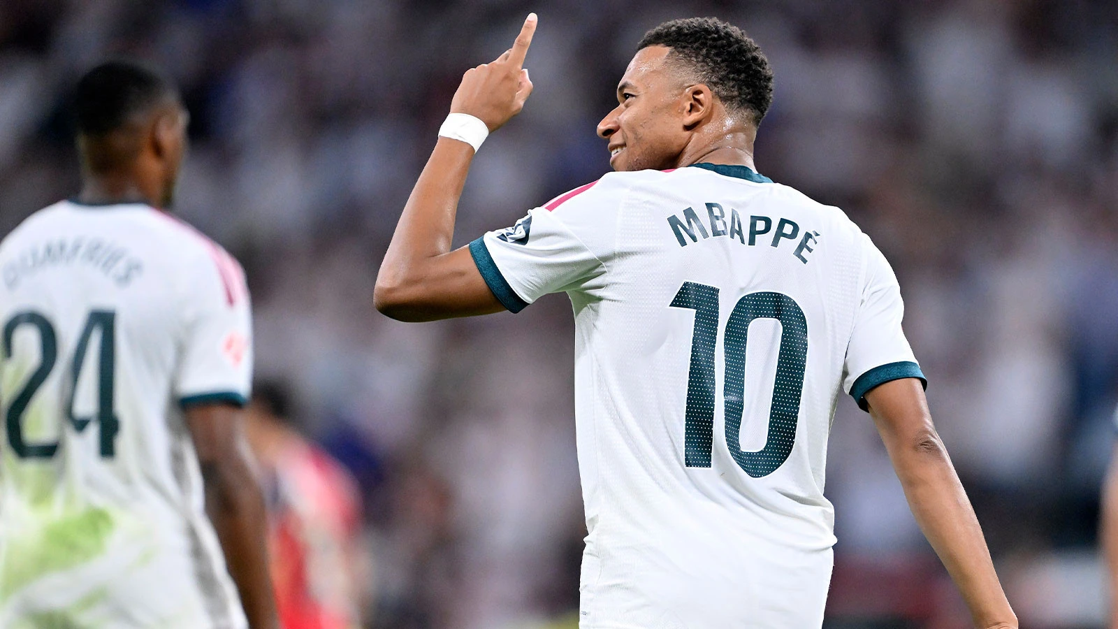 Spor markası ON, Kylian Mbappe ile uzun vadeli anlaştı