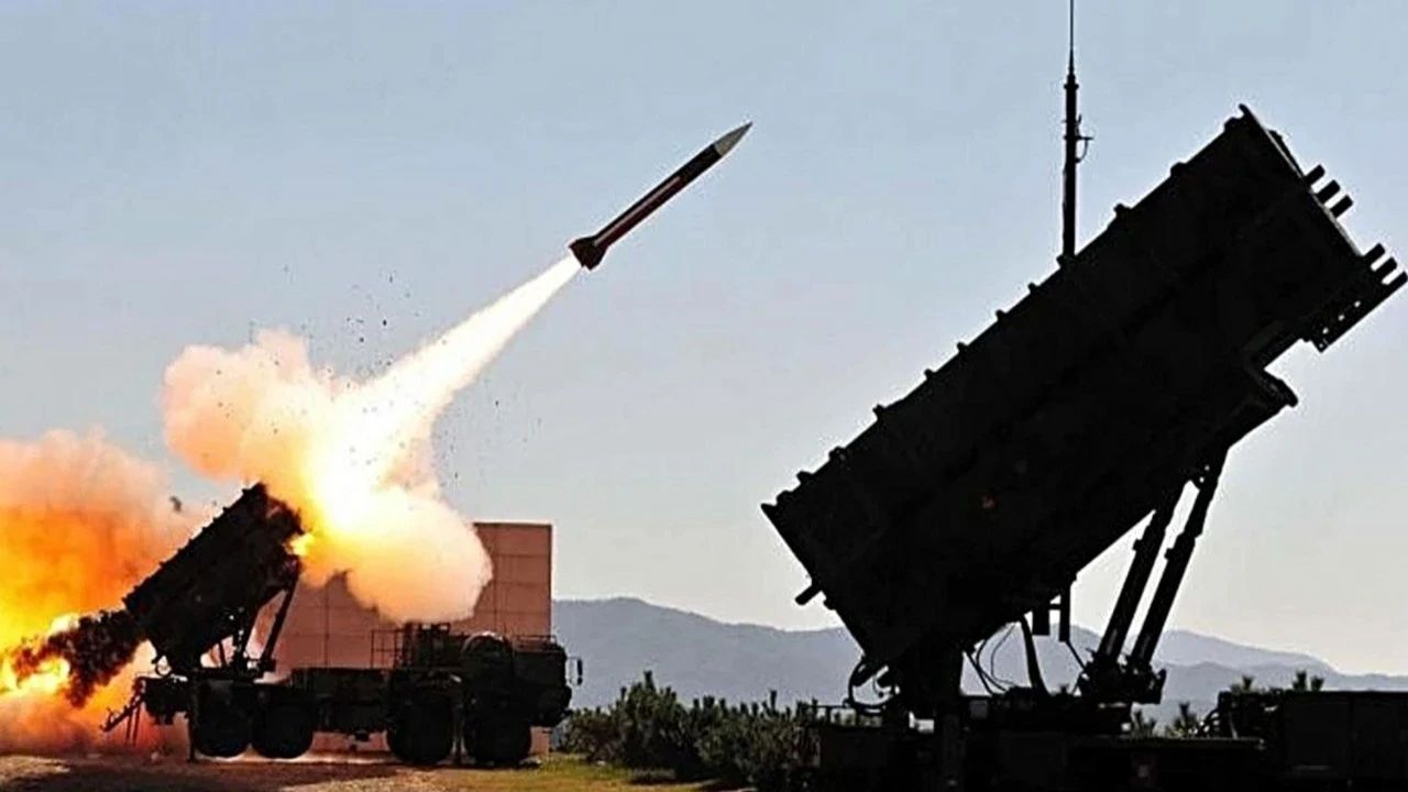 Riyad’a fırlatılan balistik füze havada imha edildi