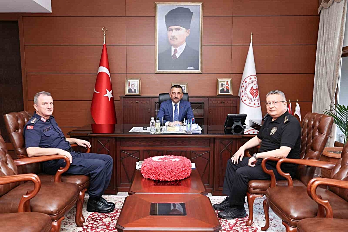 Zonguldak’ta asayiş toplantısı Hacıbektaşoğlu başkanlığında