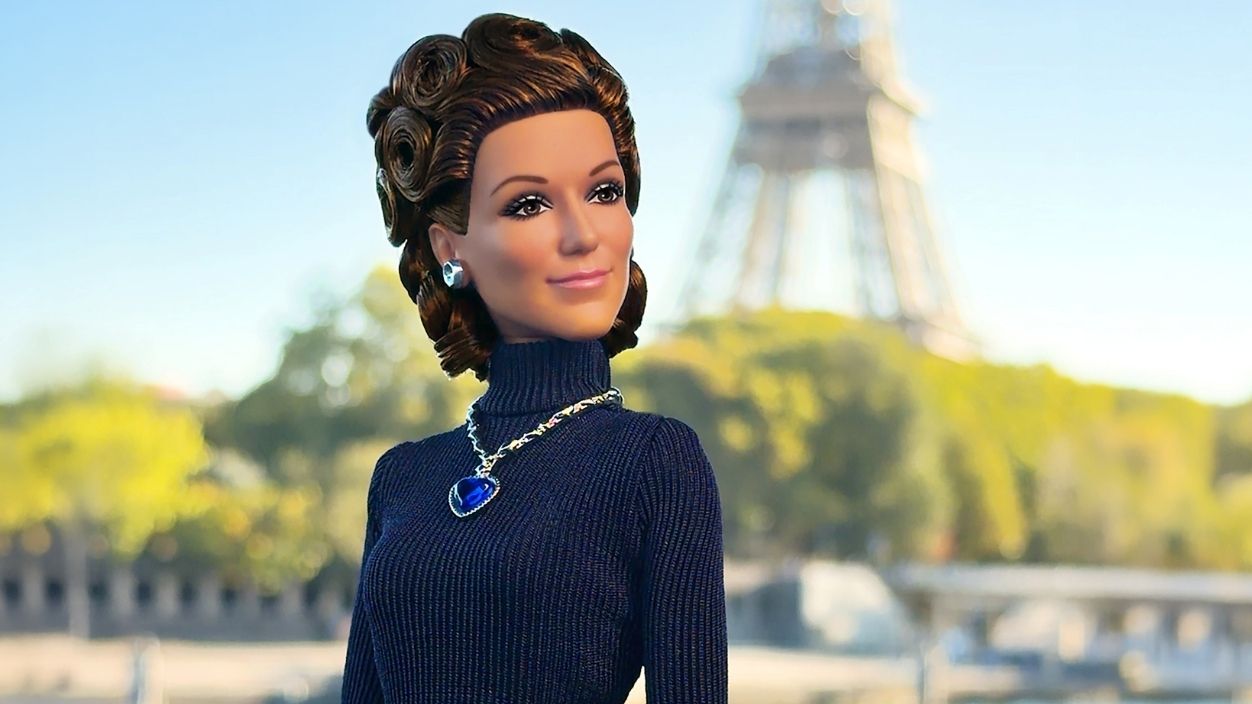 Celine Dion Barbie bebeğiyle özel koleksiyona katıldı